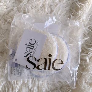 SOLD Luxury Make up Rounds